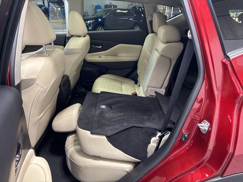 Used 2024 Nissan Murano Platinum w/ Cargo Package image 31