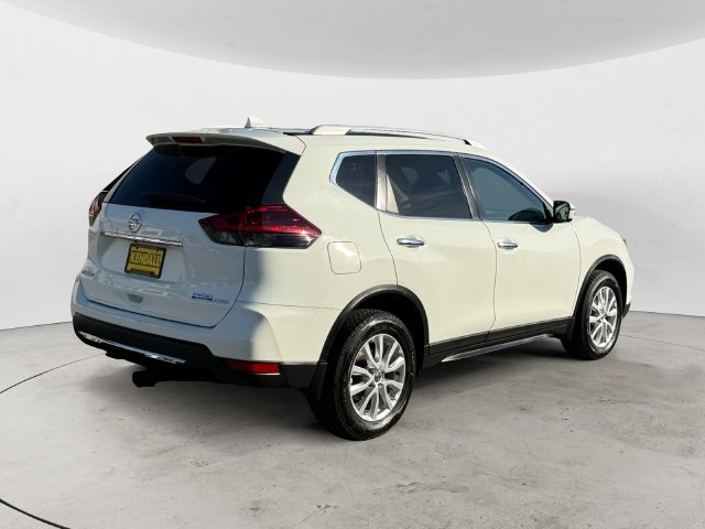 Used 2020 Nissan Rogue SV AWD/4WD image 5