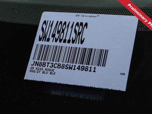 Used 2025 Nissan Rogue SL AWD/4WD image 21