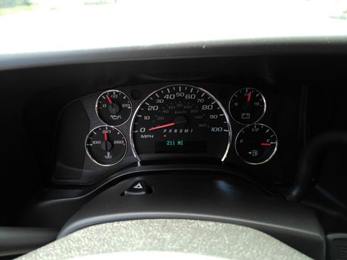 Certified 2025 Chevrolet Express 2500 w/ Driver Convenience Package RWD image 21