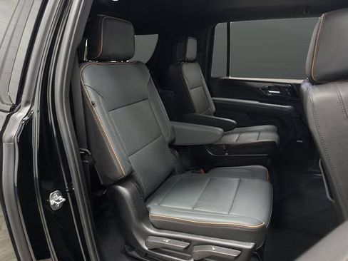 Used 2025 GMC Yukon XL AT4 w/ LPO, Floor Liner Package image 30