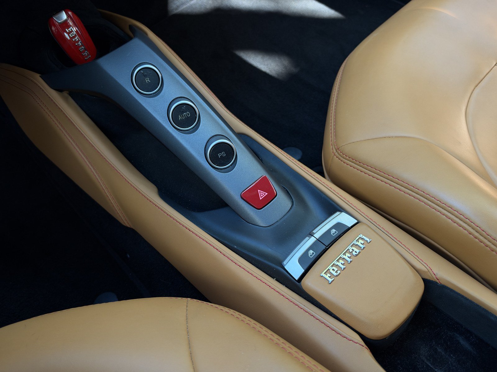 Used 2017 Ferrari 488 GTB RWD image 48