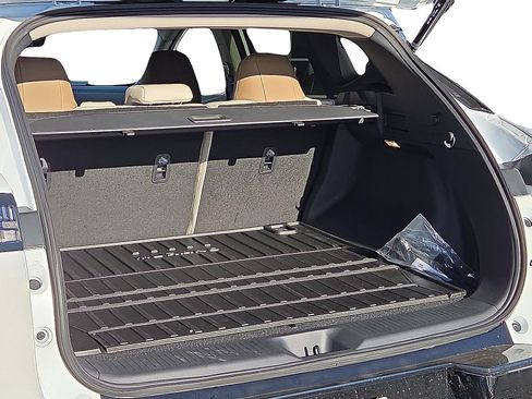 New 2026 Nissan Murano Platinum image 9