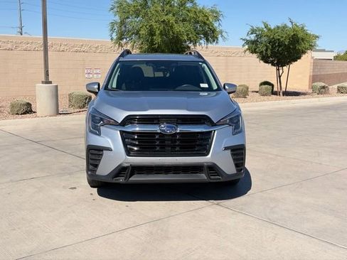 Used 2025 Subaru Ascent Premium image 4