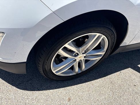 Used 2018 Chevrolet Equinox Premier FWD image 9