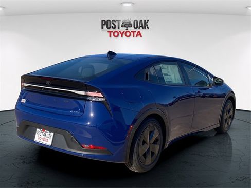 New 2026 Toyota Prius Plug-In Hybrid image 7