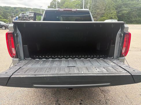 Used 2025 GMC Sierra 1500 SLT AWD/4WD image 23