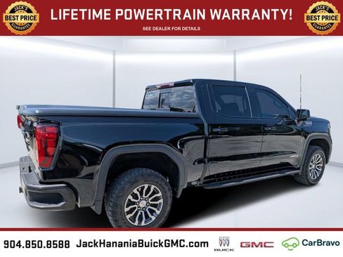 Used 2022 GMC Sierra 1500 AT4 w/ AT4 Preferred Package AWD/4WD image 3