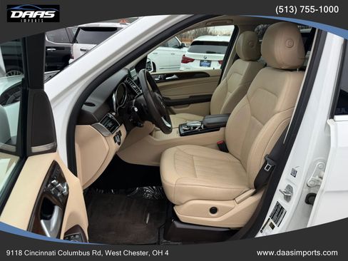 Used 2018 Mercedes-Benz GLE 350 GLE 350 4MATIC Sport Utility 4 w/ Premium 1 Package image 9