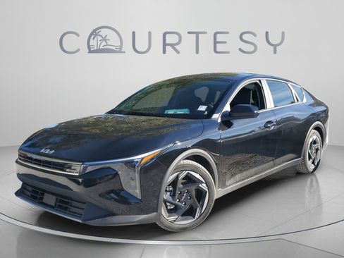 New 2025 Kia K4 EX FWD image 1