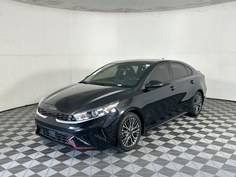 Used 2023 Kia Forte GT-Line w/ GT-Line Premium Package FWD image 7