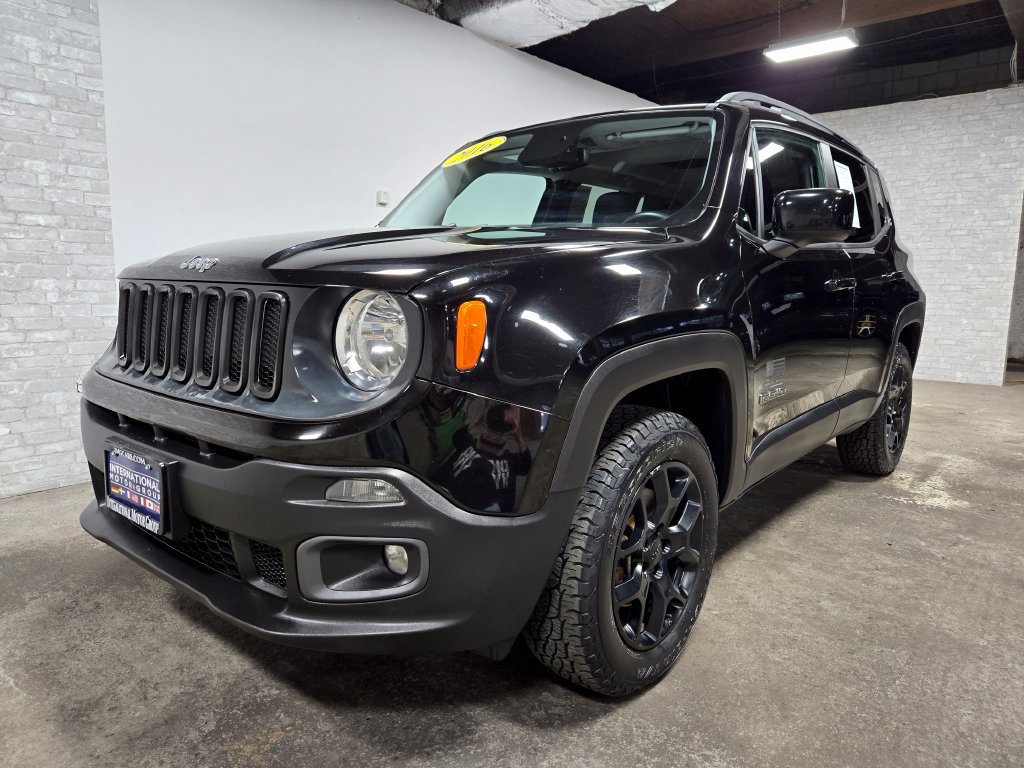 Used 2016 Jeep Renegade Latitude AWD/4WD image 5