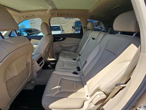 Used 2018 Audi Q7 3.0T Premium Plus AWD/4WD image 11