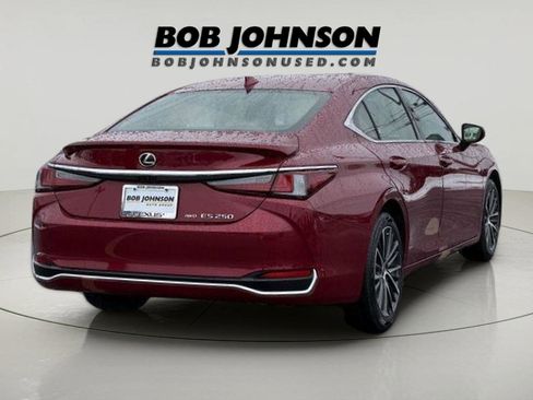 Used 2023 Lexus ES 250 w/ Premium Package image 6