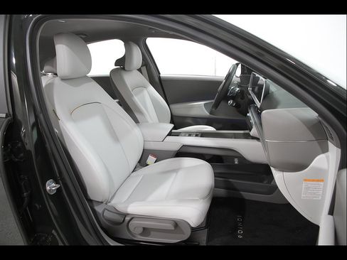 Certified 2024 Hyundai Ioniq 6 SEL AWD/4WD image 17
