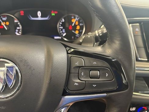 Used 2024 Buick Enclave Premium image 24
