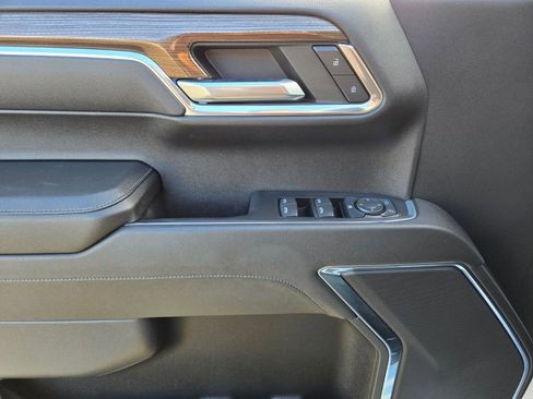 Certified 2023 Chevrolet Silverado 1500 RST image 18