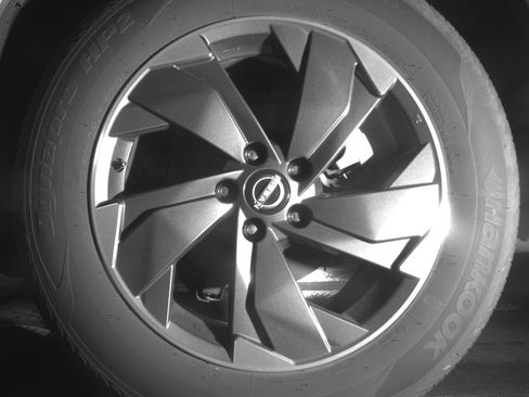 Used 2025 Nissan Rogue SV image 14