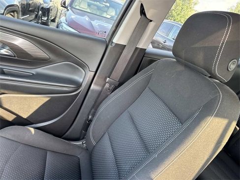 Used 2024 GMC Terrain SLE w/ Elevation Edition image 20