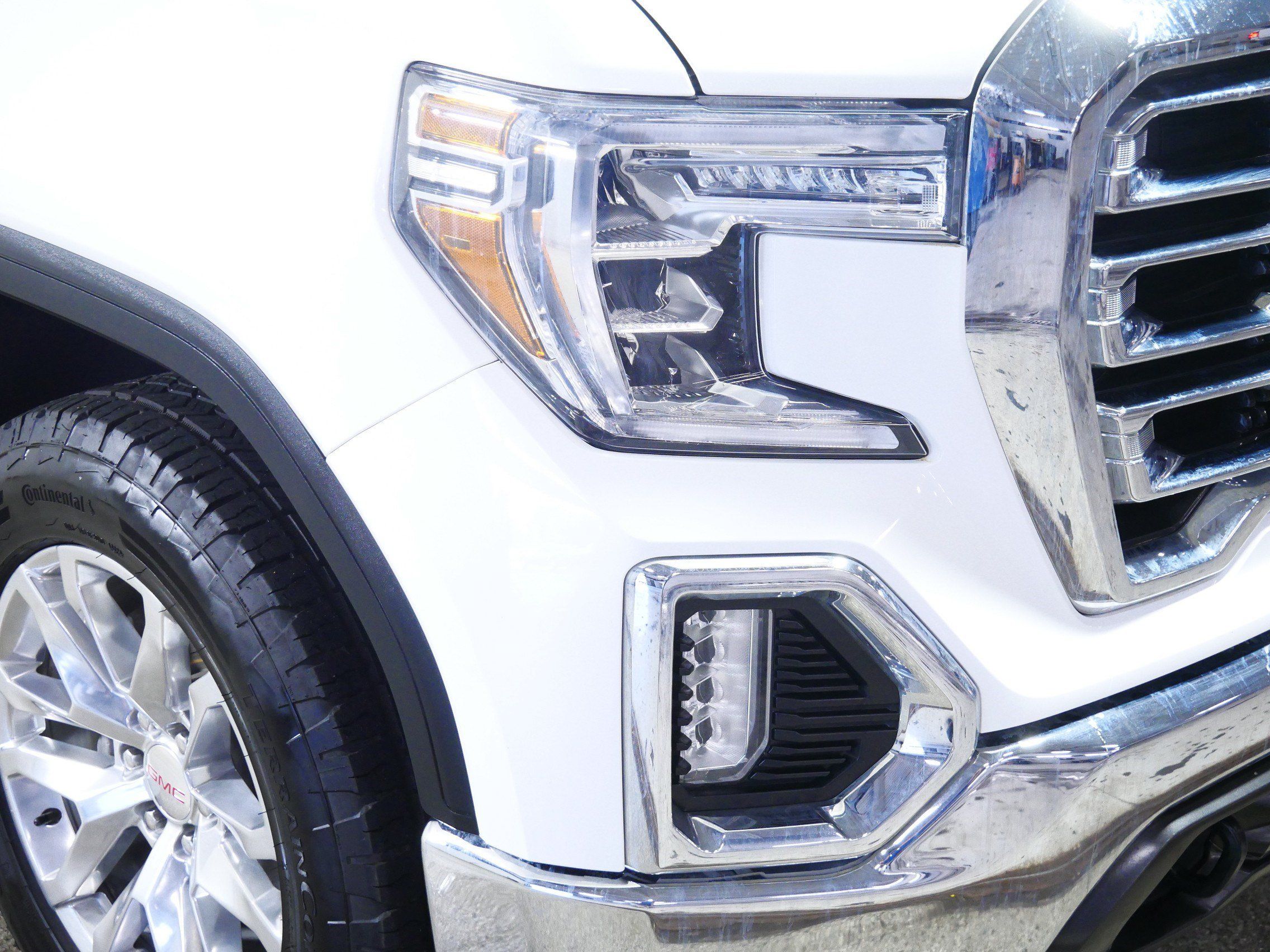 Used 2022 GMC Sierra 1500 SLT w/ SLT Premium Package AWD/4WD image 16
