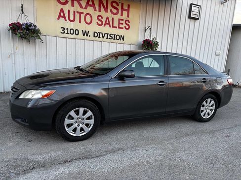 Used 2007 Toyota Camry XLE image 3
