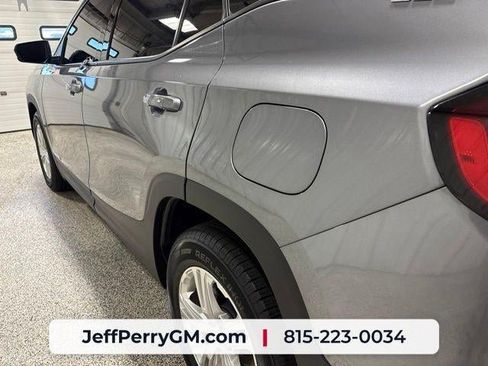 Used 2018 GMC Terrain SLE FWD image 10