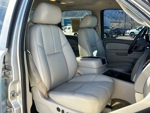 Used 2011 GMC Sierra 3500 SLT image 19