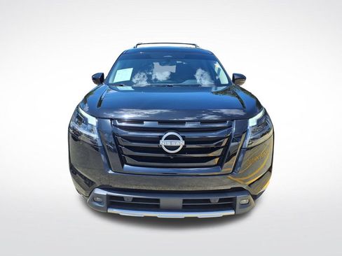 Used 2023 Nissan Pathfinder SL w/ Lighting Package (N92) AWD/4WD image 2