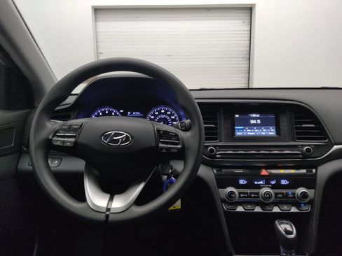 Used 2020 Hyundai Elantra SE w/ Cargo Package (C1) image 22