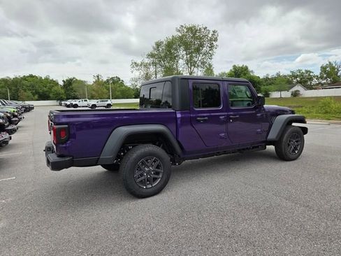 New 2026 Jeep Gladiator Sport image 13