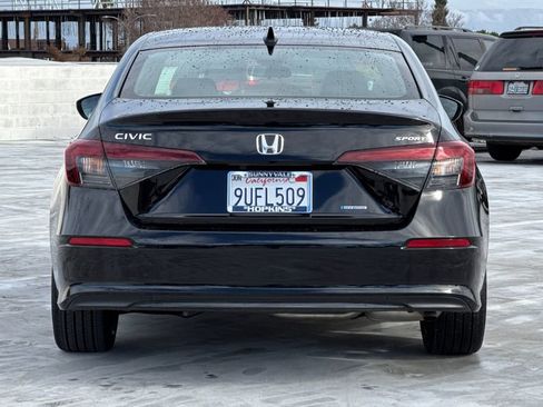 Certified 2025 Honda Civic Sport image 4