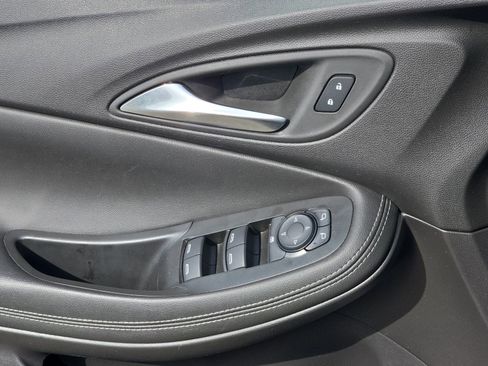 Used 2025 Buick Encore GX Preferred FWD image 28