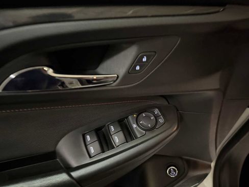 Used 2023 Chevrolet TrailBlazer RS w/ Sun and Liftgate Package image 21