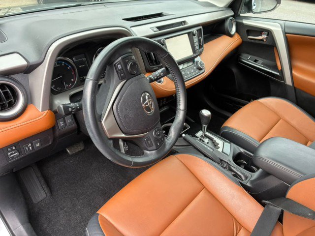 Used 2016 Toyota RAV4 Limited w/ Advanced Technology Package AWD/4WD image 10