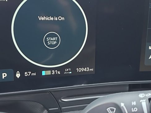 Certified 2024 Hyundai Kona SE image 8