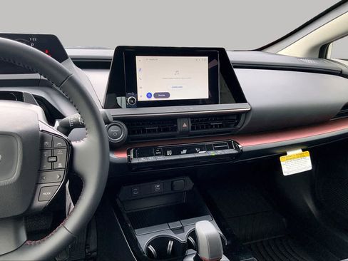 New 2026 Toyota Prius Plug-In Hybrid FWD image 6