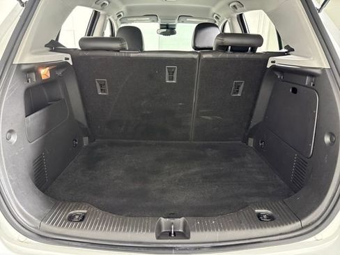 Used 2020 Chevrolet Trax LT w/ LT Convenience Package image 20
