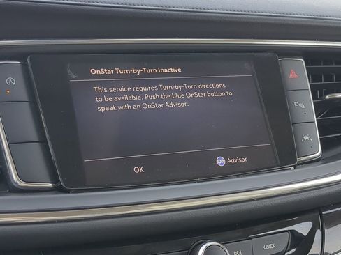 Used 2022 Buick Enclave Essence image 21