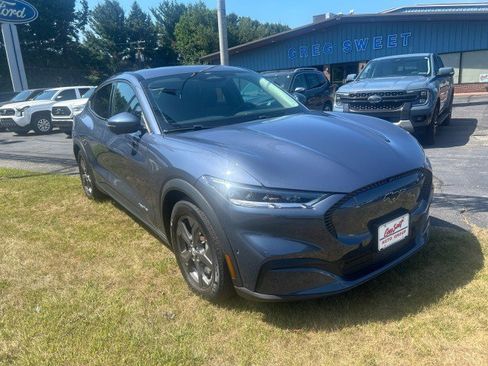 Used 2021 Ford Mustang Mach-E Select w/ Comfort/Technology Package image 3