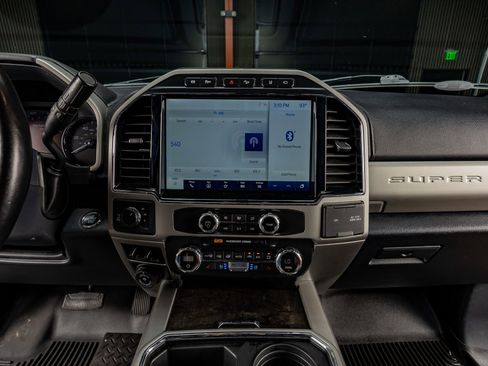 Used 2022 Ford F350 Lariat w/ Lariat Ultimate Package image 24