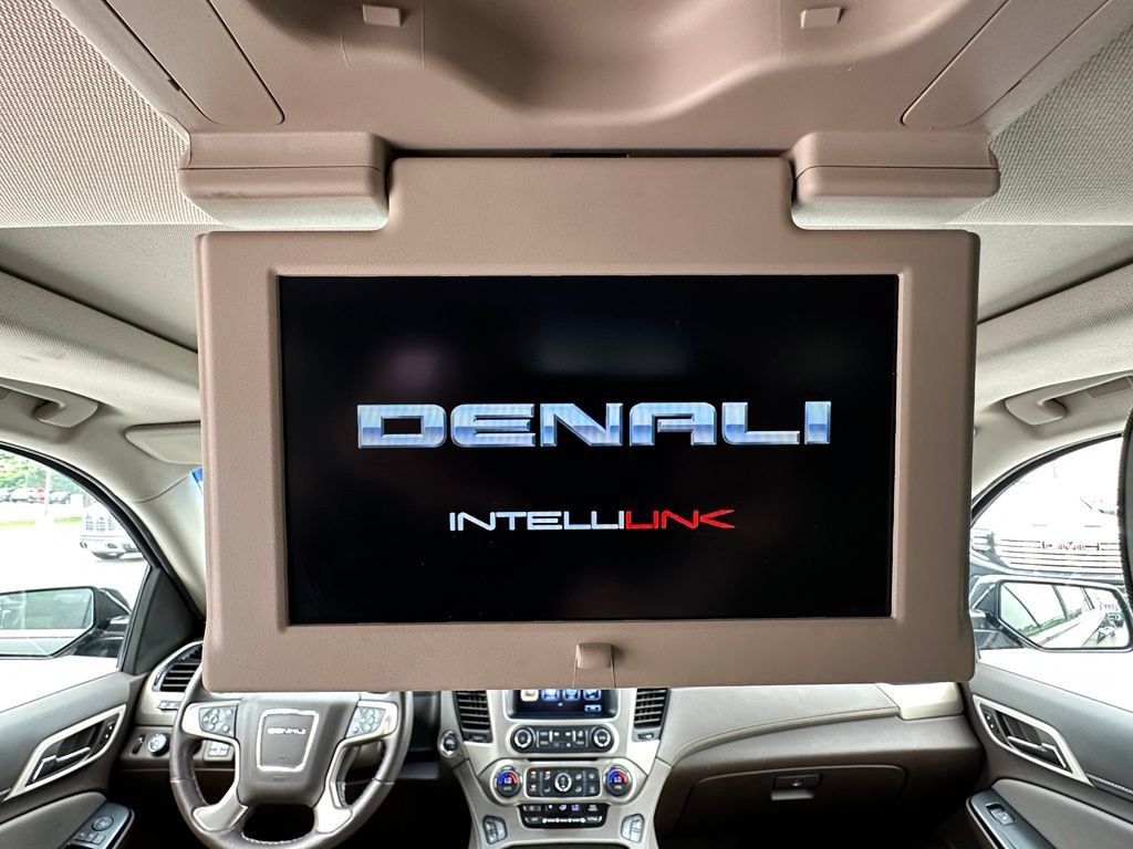 Certified 2019 GMC Yukon Denali w/ Denali Ultimate Package AWD/4WD image 28