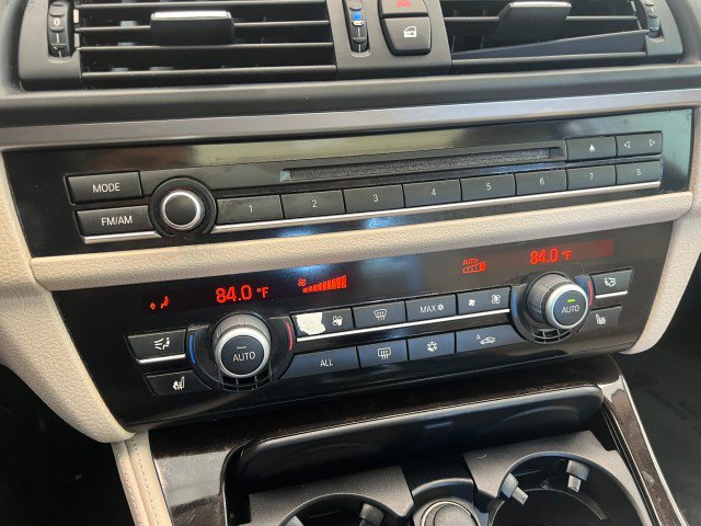 Used 2012 BMW 528i xDrive Sedan AWD/4WD image 15