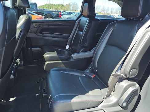 Used 2024 Honda Odyssey Touring image 10