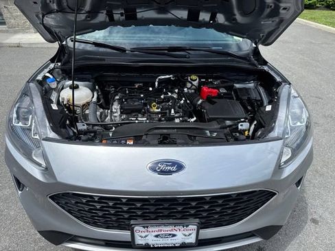 Certified 2022 Ford Escape SE w/ Cold Weather Package AWD/4WD image 20