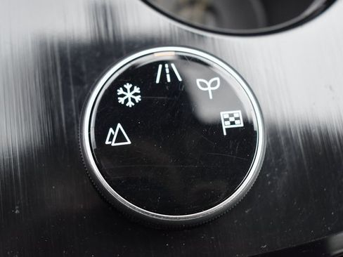 Used 2023 Nissan Rogue S image 27