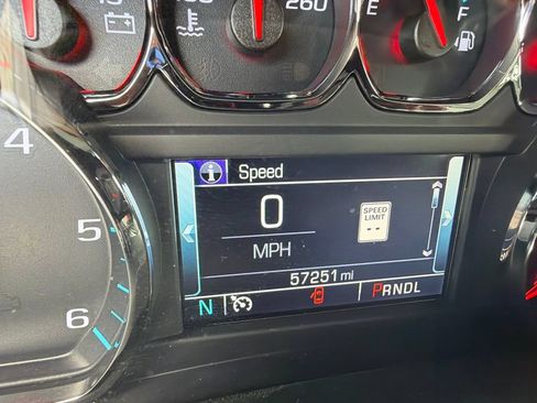 Used 2019 Chevrolet Suburban LT AWD/4WD image 4