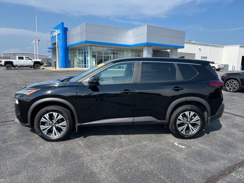 Used 2023 Nissan Rogue SV AWD/4WD image 4