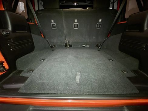 Used 2018 Jeep Wrangler Unlimited Sport S AWD/4WD image 37