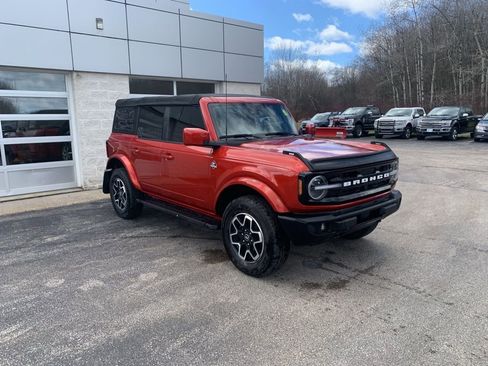 Used 2022 Ford Bronco Outer Banks image 9