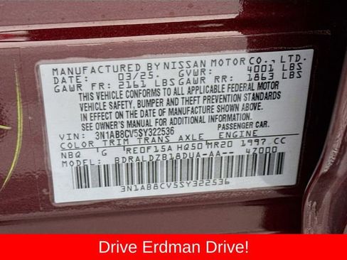 Used 2025 Nissan Sentra SV FWD image 32